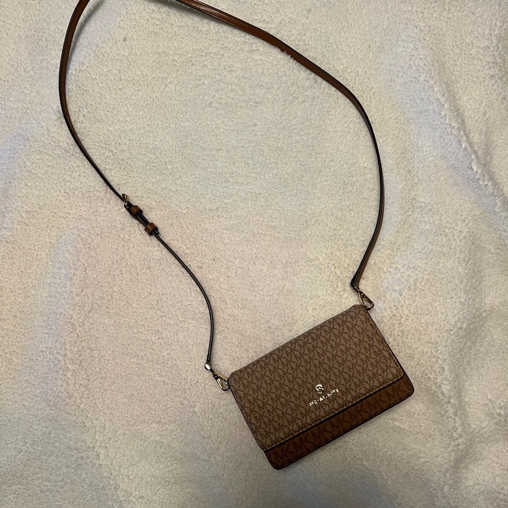 MICHAEL Michael Kors Jet Set Charm Small Phone Crossbody